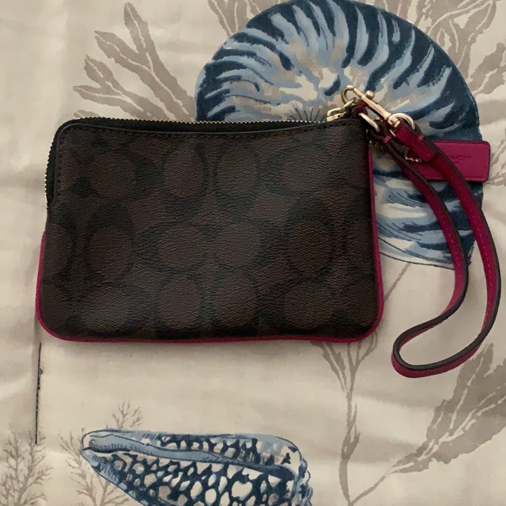 Coach wristlet - Picture 2 of 3